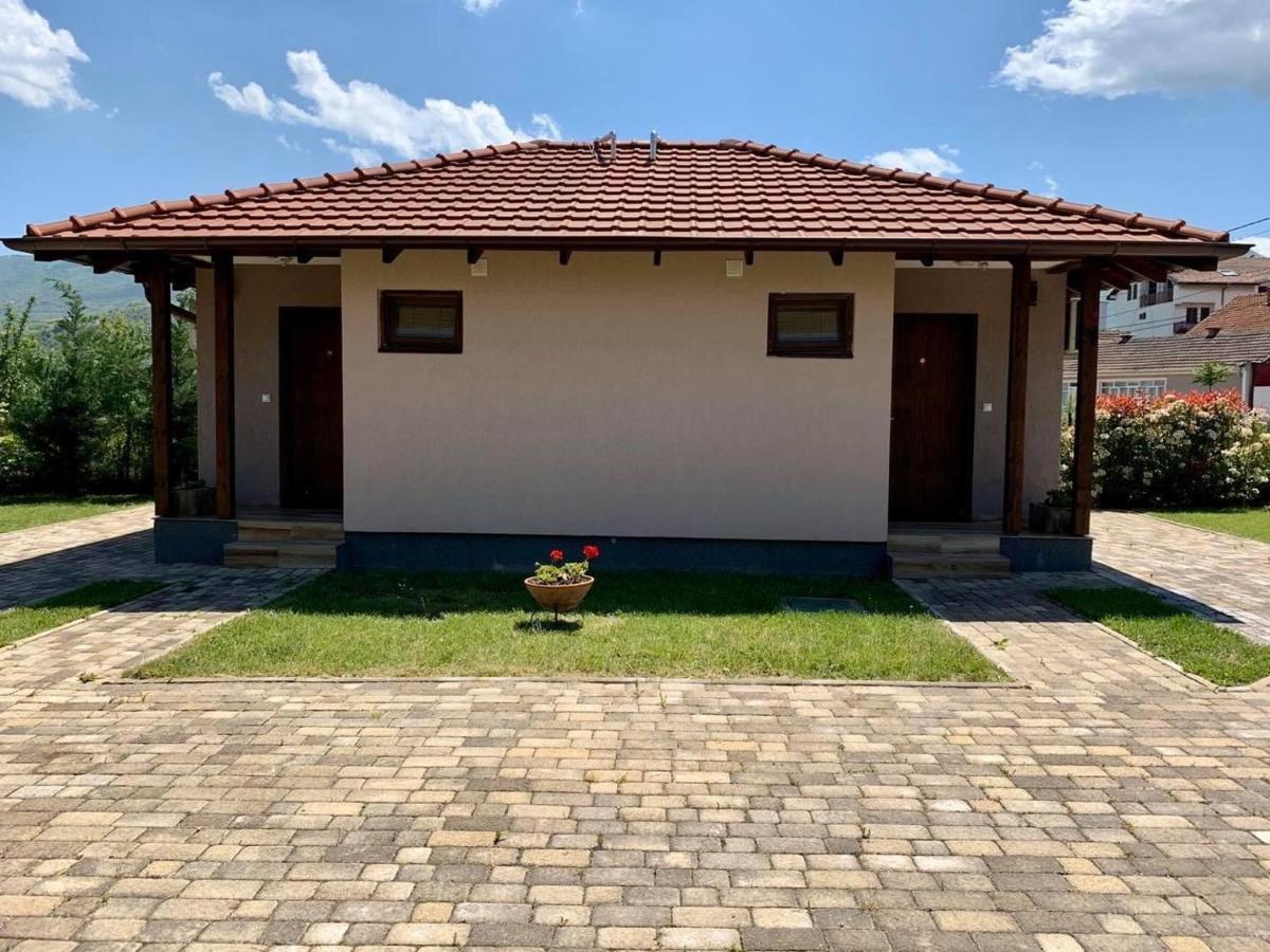 Konak Nestor Bungalows 스코페 외부 사진